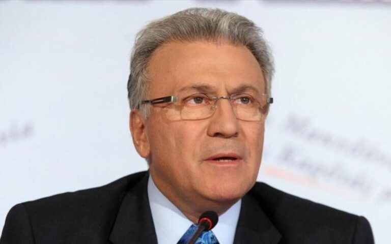 Ψωμιάδης για γάμο ομόφυλων: «Ποιοι θα πάνε στρατιώτες, η Νούλα και η Τούλα;»