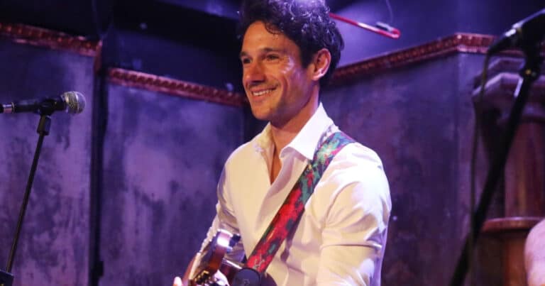 Πάνος Βλάχος: «Ήρθατε από τις διαφημiσεις που μου έκαναν στον ΣΚΑΪ μάλλον»