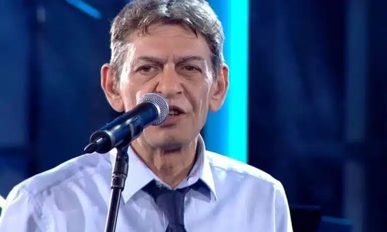 Δύσκολες ώρες για τον Μιχάλη Ρακιντζή – Βαρύ πένθος για τον τραγουδιστή
