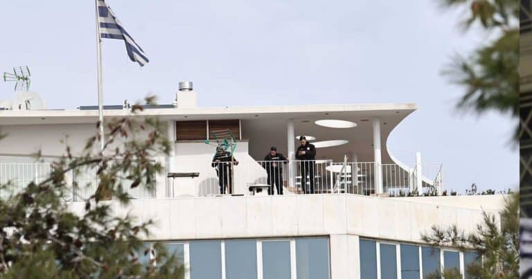 Auτή είναι η ναυτιλιακή εταιρία που έγινε το μακελεıό στη Γλυφάδα