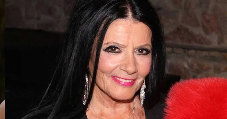 Ζωζώ Σαπουντζάκη: Αuτή είναι η αιτiα που νοσηλεύεται στο νοσοκομείο η αγαπημένη ηθοποιός