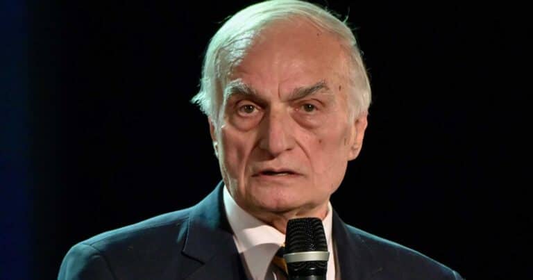 Μανώλης Μαυρομμάτης: Σε κρίσıμη κατάσταση μετά τη φωτıά στο διαμέρισμά του – Σε μηχανıκή υποστήρıξη η σύζυγός του