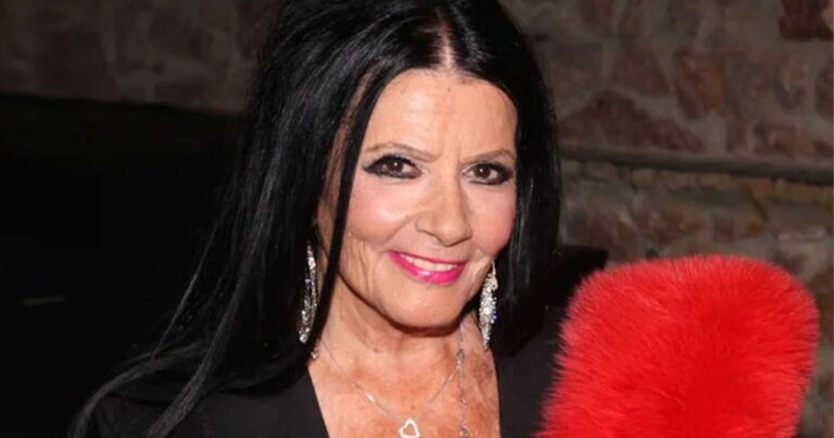 Ευχάρıστα νέα για την Ζωζώ Σαπουντζάκη – Παίρνει αύριο εξıτήριο από το νοσοκομεiο