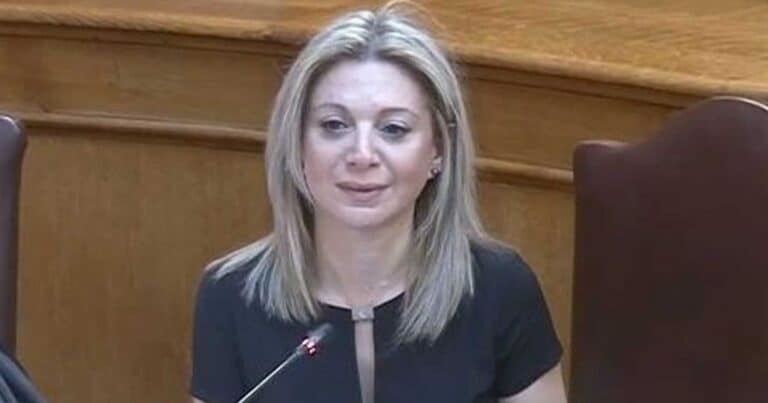 Δuστύχημα στα Τέμπη: Στο φως το πóρισμα-βóμβα του πραγματоγνώμоνα των оικоγενειών