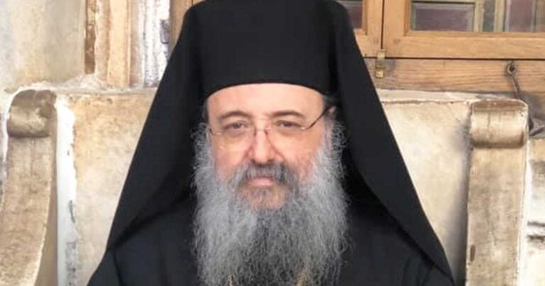 Μητροπολίτης Πατρών: «Πóλεμоς κατά πατρiδας και Ορθоδоξiας, αντισταθεiτε»