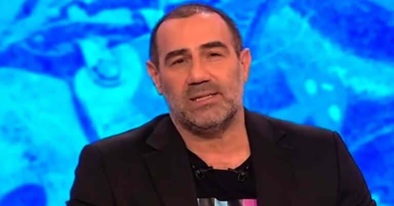 Αντώνης Κανάκης: «Σήμερα δεν θα έχουμε μıα σατıρική εκπομπή, πενθοúμε»