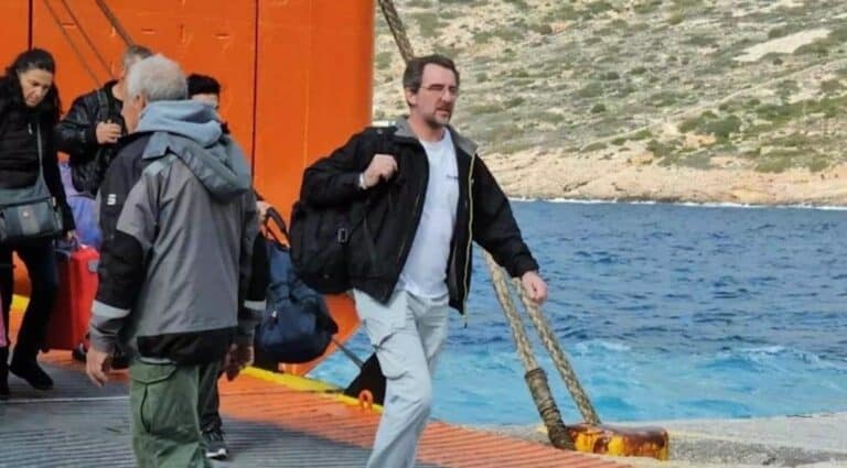 Στη Σίφνο ο Νικόλαος: Γιατί επισκέπτεται το νησί ο γιος του Κωνσταντίνου Γλίξμπουργκ;