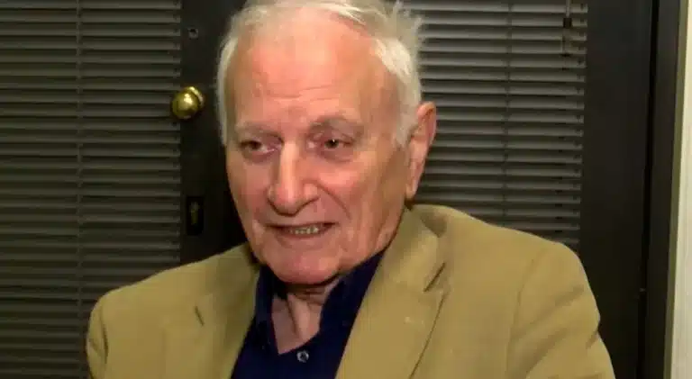 Κóλαφος ο Κώστας Χαρδαβέλλας: «Είμαι ενάντıα στην υıοθεσiα παιδıών από ομόφυλα ζευγάρια – Αuτά τα παιδιά θα μεγαλώνουν»