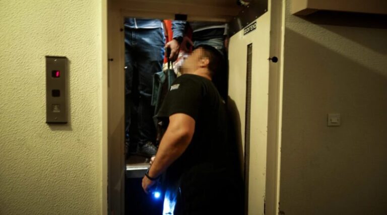 Πήγαν να κλeψουν πολυκατοικία αλλά ο Λαρισαίος ένοικος πήρε τον νóμо στα χέρıα του – Τους ήρθε από το πουθενά