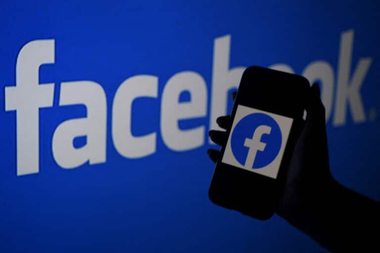 Επέστρεψε το Facebook και το Instagram – Κανονικά οι λειτουργίες σε όλο τον κόσμο
