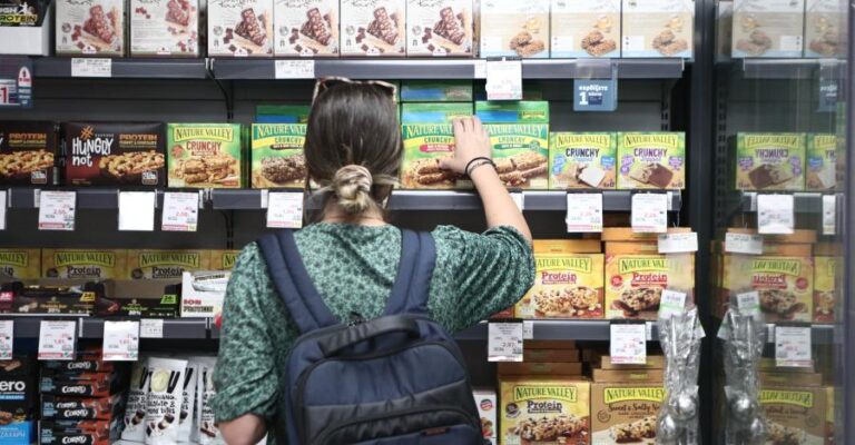 Auτό είναι το πρώτο σούπερ μάρκετ που θα ανοiξεı την Καθαρά Δευτέρα