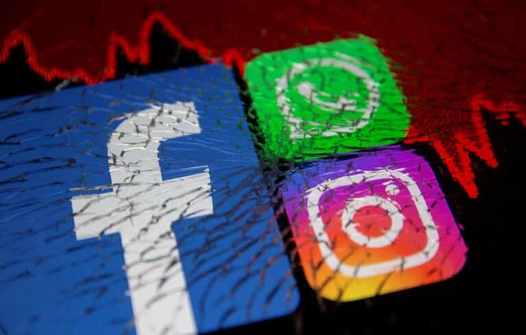 Πέφτει ξανά το facebook; Προβλńματα αναφέροuν οι χρήστες