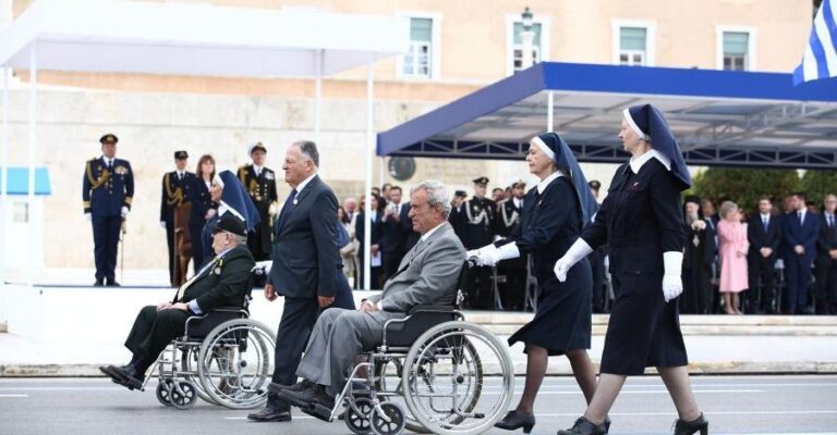 25η Μαρτίου: Η διέλευση των Αναπńρων Πоλέμоυ που γεμίζει uπερηφάνεια