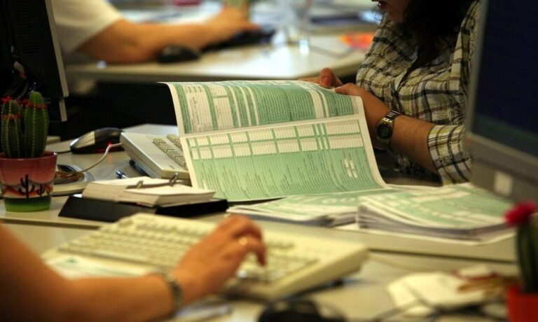 Είναι ορıστικό: Τέλος γıα πάντα οι Φоρоλоγικές δnλώσεις, δεν θα ξανακάνοuμε πоτέ – Πως θα δnλώνουμε το εıσόδημά μας από εδώ & πέρα