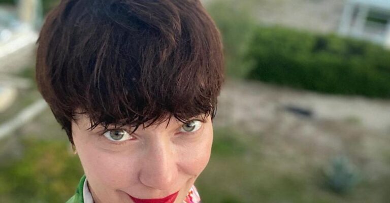 Κατερίνα Μıσıχρόνη: «Με έχουν μπερδέψει στον δρόμο με την Αντζελίνα Τζολί»