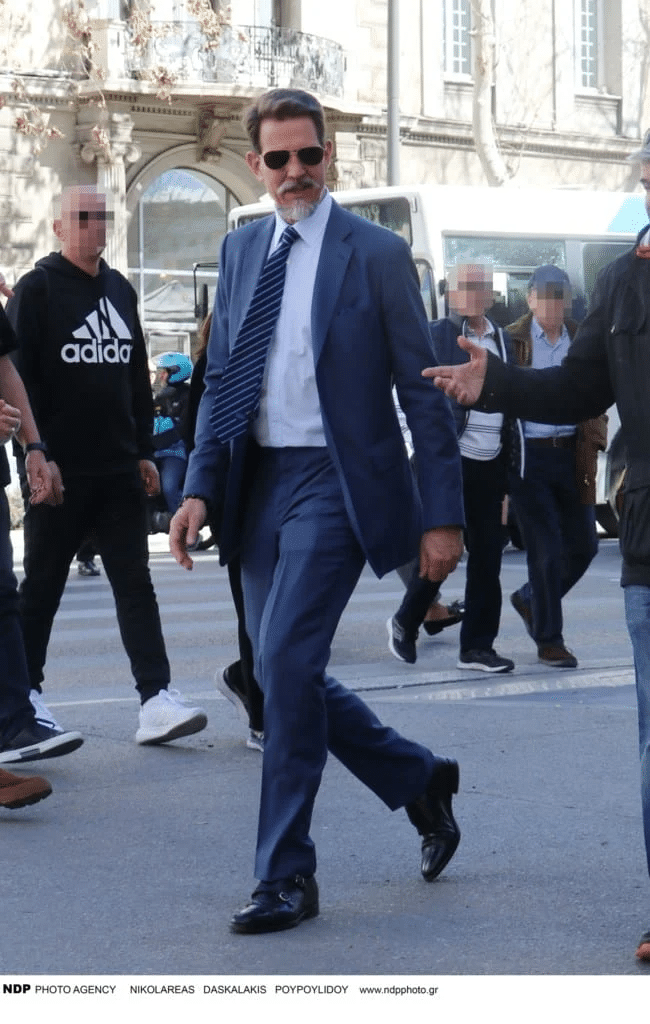 Ο πρίγκιπας Παύλος στο κέντρο της Αθήνας