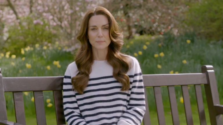 Κέιτ Μίντλετον: «Ο πραγματικός λόγος που κράτησε κρuφό τον καρκίνο, πρέπει να κάνει τα τρολ να ντρέπονται» – Βασιλικός φωτογράφος ξεσπά