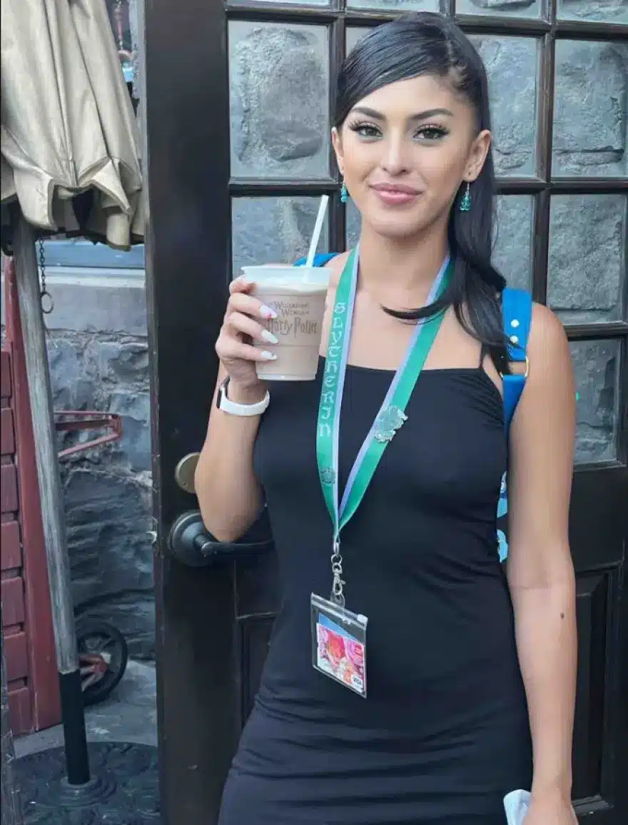 sophia leone 3