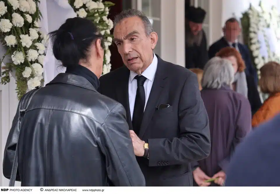 teti sxoinaki kideia 10.jpg