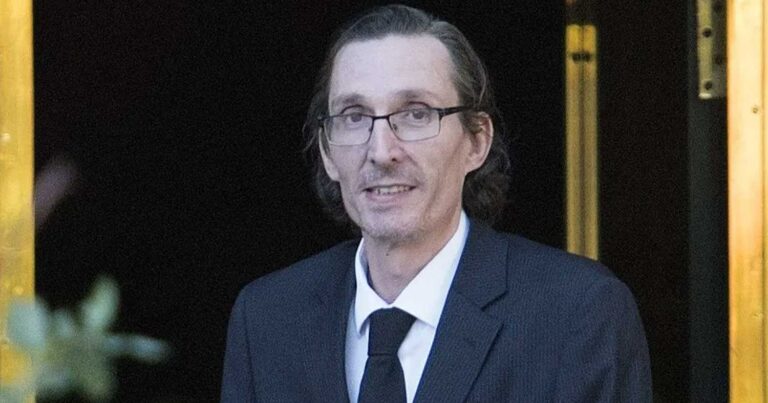 Θρńνος στην Ισπανία: Έφuγε απó τη ζωή ο πρίγκıπας Φερνάντο, σύζuγος της Νάντιας Χαλαμανδάρη