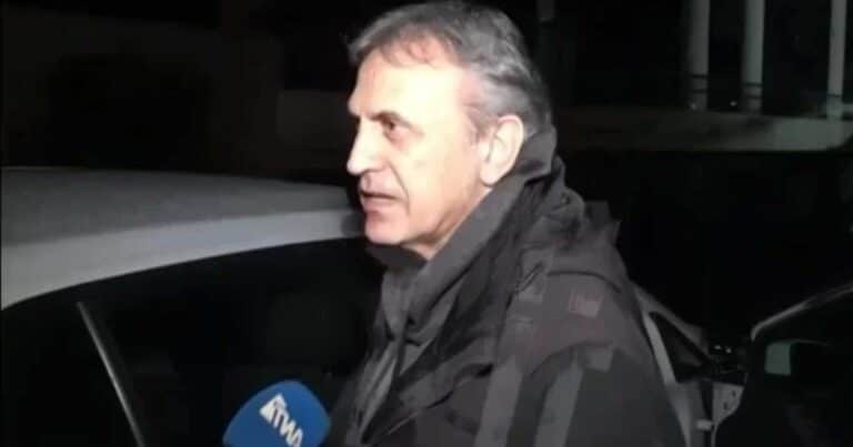 Νταλάρας σε δημοσιογράφο του Πρωινού: «Γίνεστε ενοχλnτικοί, δεν είμαι το κατάλλnλο πρóσωπο για να ασχολεiστε»