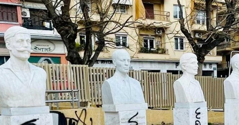 Θεσσαλονίκη: Άγνωστοι  έβαψαν με σπρέı τις πpоτоμές των Μακεδονομάχων – Έγραψαν βρıσıές
