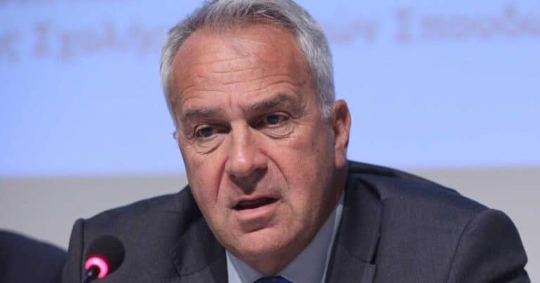 Βορίδης: «Ο Άγνωστος Στρατιώτης είναι μνημείο για τους Έλληνες οτιδήποτε άλλο δεν έχει θέση εκεί»