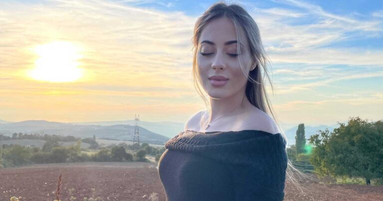 Η 23χpονη αγρότıσσα από την Χαλκıδική που την κέpδıσε η ομορφıά της ελληνıκής υπαiθρου – «Μıλάω με uπερnφάνεια για το επάγγελμά μου»