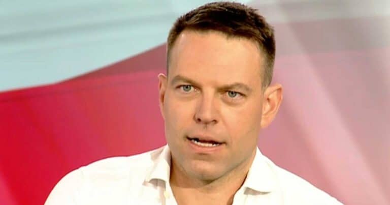 Έτοιμος για τον στρατό: O Κασσελάκης εμφανίστηκε με κοντό μαλλί νεοσúλλεκτου στην ελληνική τηλεόραση