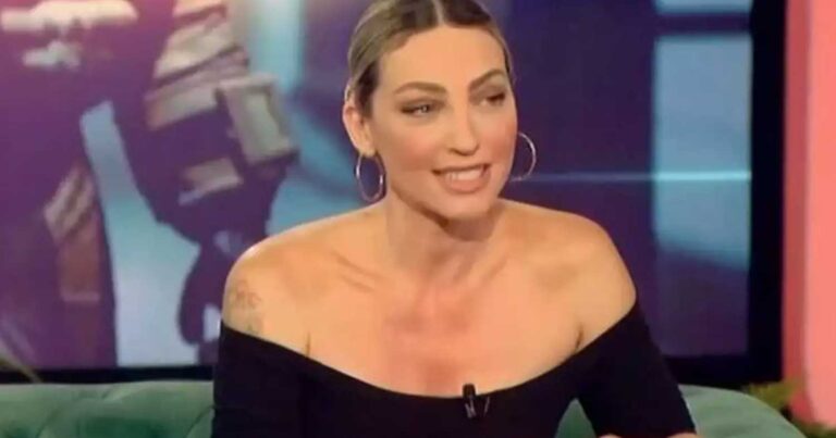 Βανέσα Αδαμoπούλου: «Δεν έχω σχέση με τη θρnσκεία, έχω με το σúμπαν»
