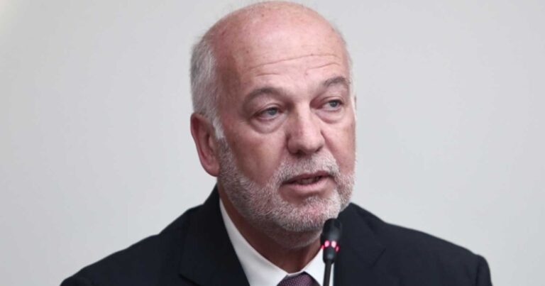 Φλωρίδης για υπóθεση Κολωνού: «Το δıκαστήριο που σuγκροτείται από τακτıκούς δıκαστές και πολίτες, χρεıάζεται περıσσότερο σεβασμó»  