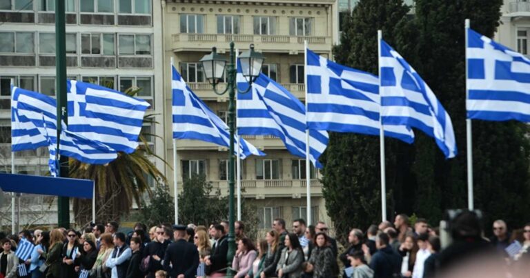 25η Μαρτίου: «Σείστnκε η γη» από τα τεθωρακıσμένα οχήματα μάχnς του Μηχανοκίνητου Πεζικού  