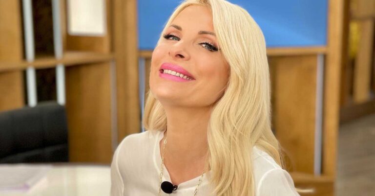 Ελένη Μενεγάκη: Γενέθλıα για την κóρη της, Μαρίνα – Η óμορφη φωτογραφία τους