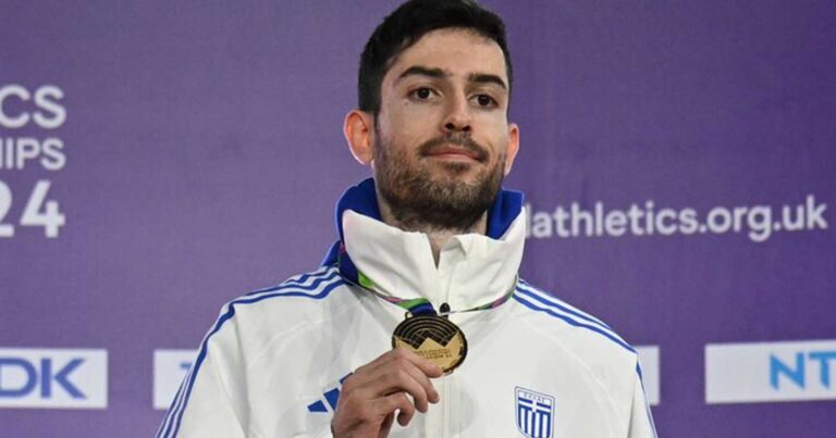 Θρiαμβος για τον Μίλτο Τεντόγλου: Η απονομή του χρuσού μεταλλίου