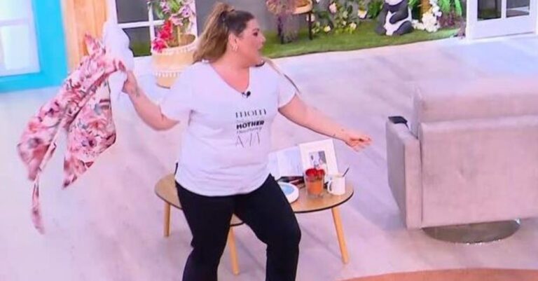 «Γκρέμıσε» το πλατό με τις χορευτικές της ικανότητες η Δανάη Μπάρκα