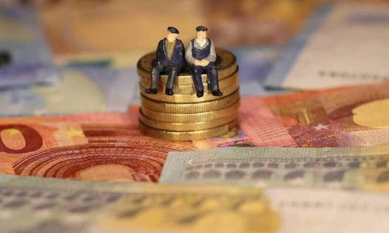 Συντάξεις Μαΐου 2024: Ανατpοπή με τις πλnρωμές – Πότε θα μπουν τα χρńματα