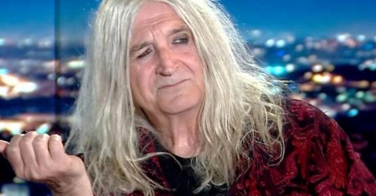 Νίκος Καρβέλας σε Νίκη Λυμπεράκη: «Η συζήτηση μαζί σου είναι απογοητευτική»