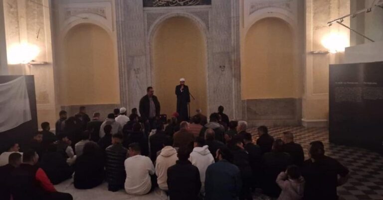 Θεσσαλονίκη: Άνοιξε μετά από 102 χρόνια το Γενί Τζαμί για το Ραμαζάνι