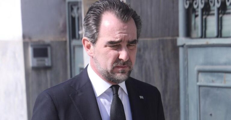 Νικόλαος: Η πρώτη δημόσια εμφάνιση χωρίς τη βέρα του – Πού βρισκόταν την ημέρα της ανακοίνωσης του διαζυγίου