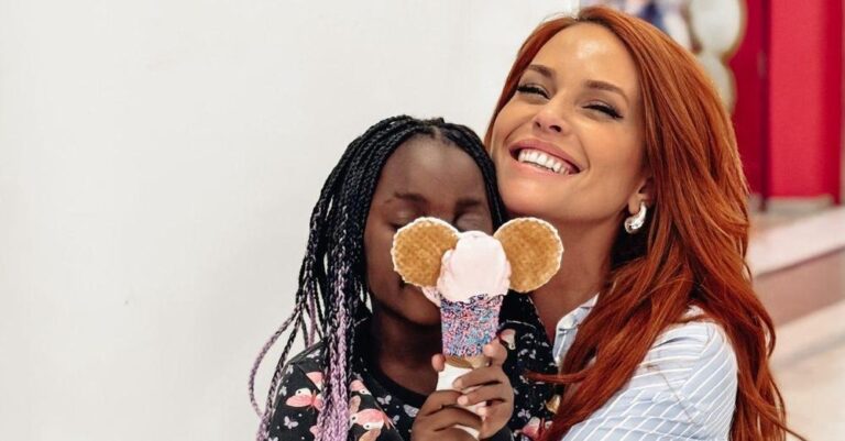 Σίσσυ Χρηστίδου: Για πασχαλıνά ψώνια με τη βαφτιστήρα της, Ada