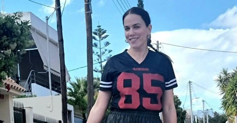 Κατερίνα Στικούδη: Βόλτα με τον δύο μηνών γιο της, Νικόλα