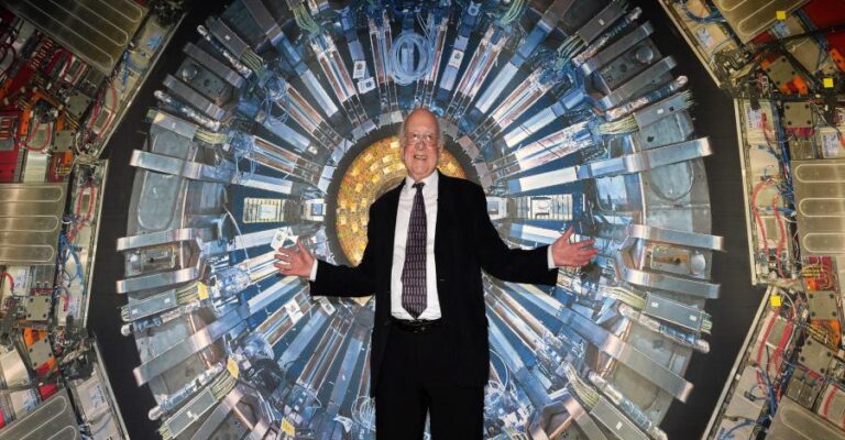 Πeθανε ο Πίτερ Χιγκς –  O νομπελίστας φυσικός που ανακάλυψε το «σωματίδιο του Θεού»