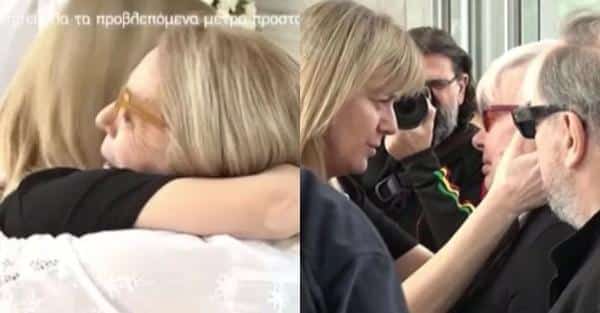 Κηδεία Γιάννη Φέρτη: Βαρύς θρήνος στο τελευταίο του αντίο – Η συγκινητική αγκαλιά της πρώτης και της τελευταίας του συζύγου