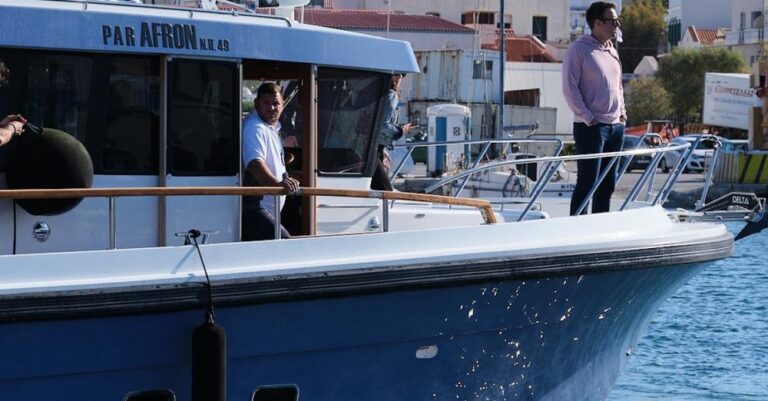 Αuτό είναι το εντυπωσιακό γιοτ με το οποίο περιοδεύει ο Κασσελάκης στο Αιγαίο