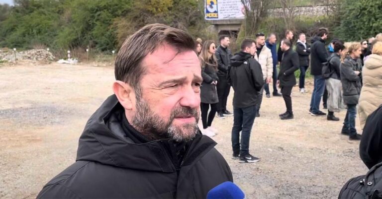 Νίκος Πλακιάς για Τέμπη: «Εντοπίστηκε δείγμα ανθρώπινου υλικού στο οικόπεδο»