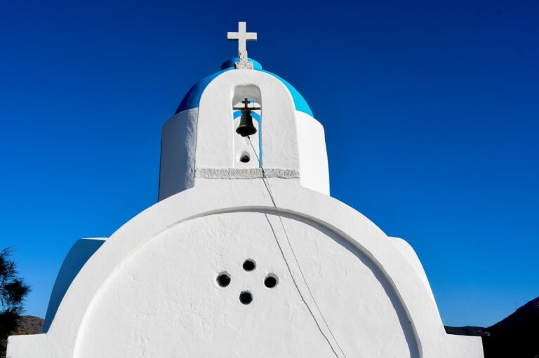 Αγίου Πνεύματος 2024: Πότε πέφτει η αργία – Ποιοι δεν δουλεύουν