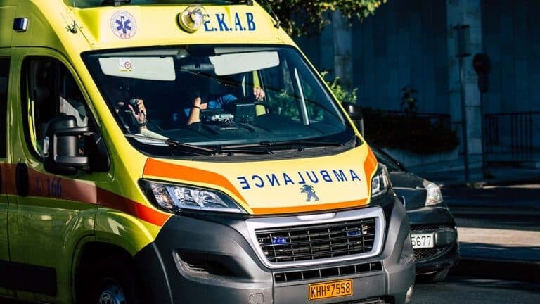 ekav ambulance 768x432 1