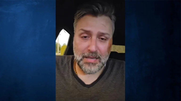 Πέθανε ο πατέρας του Γιάννη Καλλιάνου – Η περιπέτεια στη ΜΕΘ του «Αττικόν» και τα παράπονα του βουλευτή