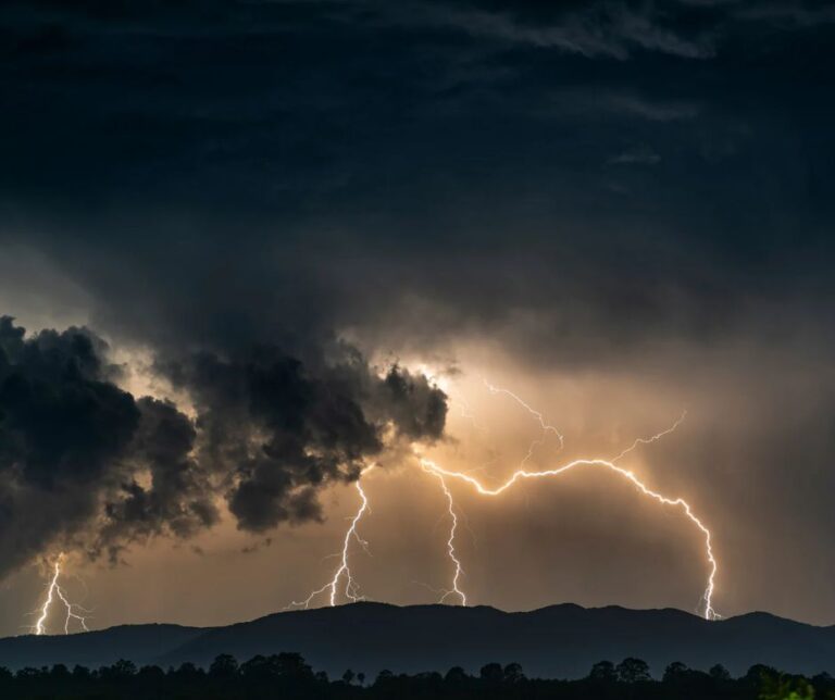 Πότε θα ξεσπάσει τελικά κακοκαιρία στην Αττική – Η τελική πρόγνωση