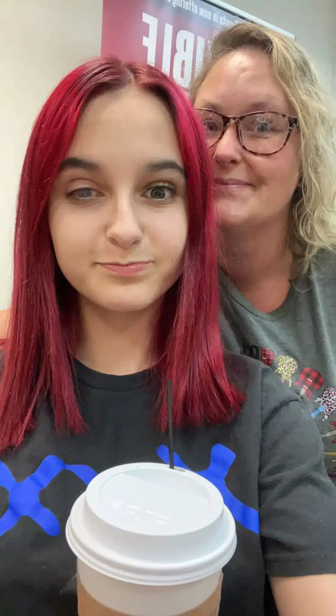 knm blinded by hair dye 6